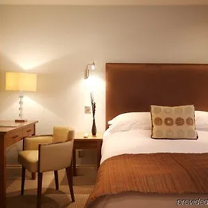The George & Monty's Hotel